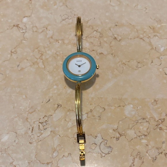 Gucci Women's Watch in Gold and Blue - Picture 1 of 5